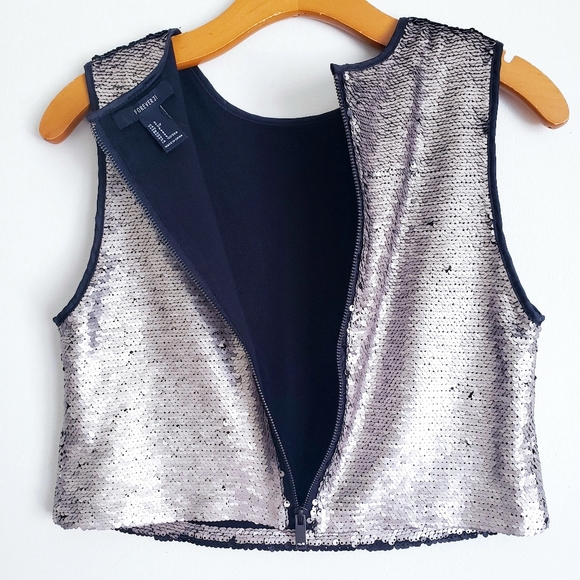 Forever 21 Sequin Top - Picture 3 of 3